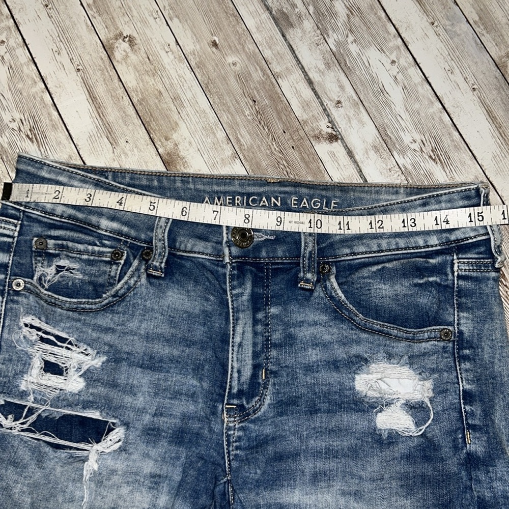 “American Eagle” next level stretch denim, ripped, 5” inseam shorts - size 8 - Picture 5 of 8